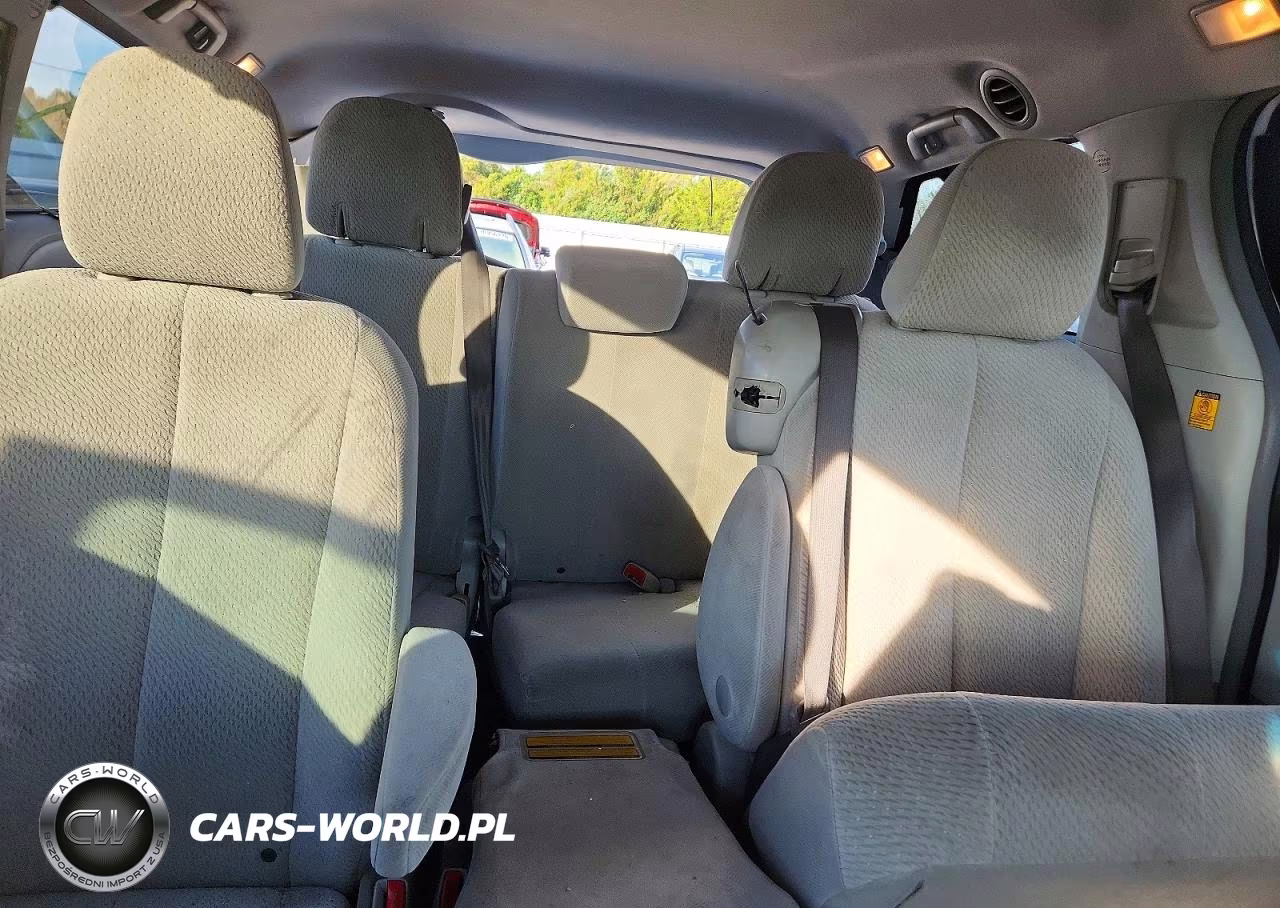 2011 Toyota Sienna Le VIN:5TDKK3DC0BS122995 - 11