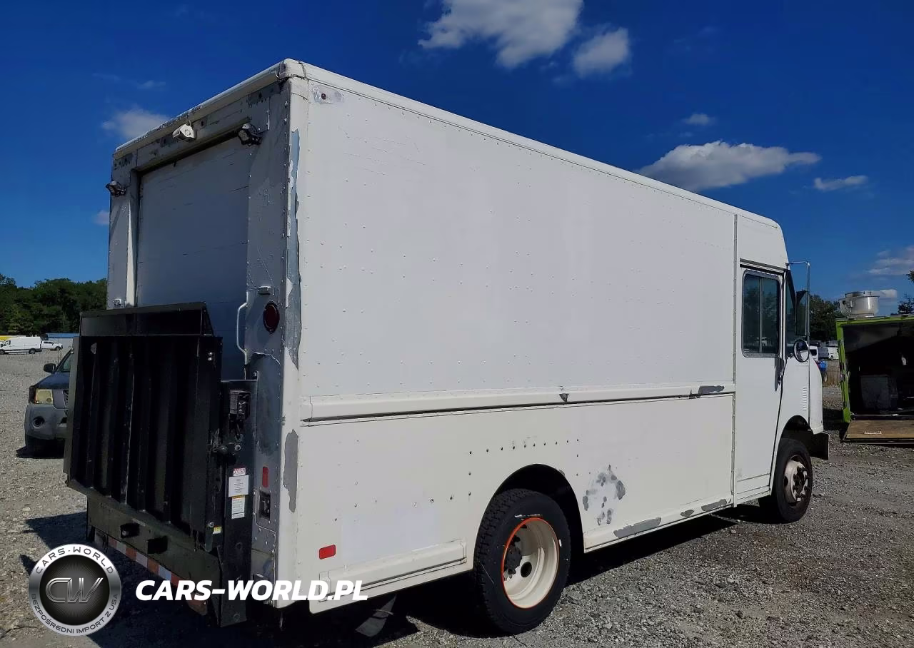 1998 Freightliner Mt45G Chassis Delivery Truck VIN:4UZA4FF46WC932681 - 3