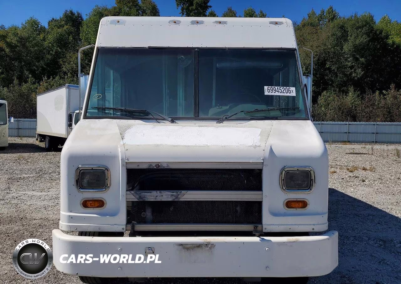 1998 Freightliner Mt45G Chassis Delivery Truck VIN:4UZA4FF46WC932681 - 5