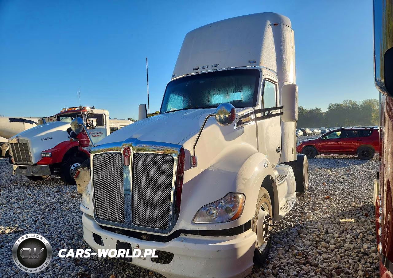 2014 Kenworth Construction T680