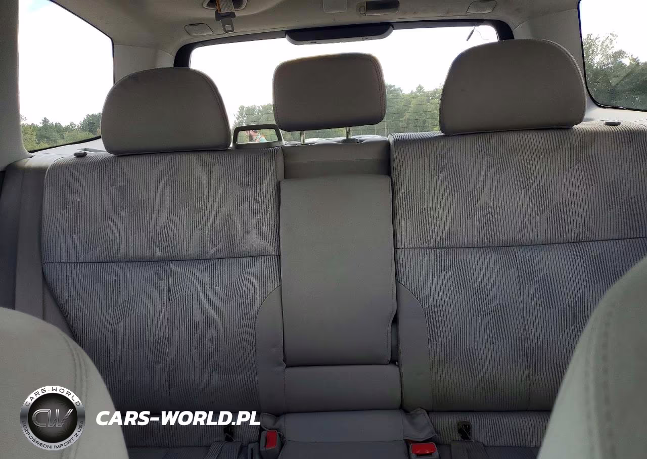 2010 Subaru Forester 2.5X Premium VIN:JF2SH6CCXAH706021 - 10