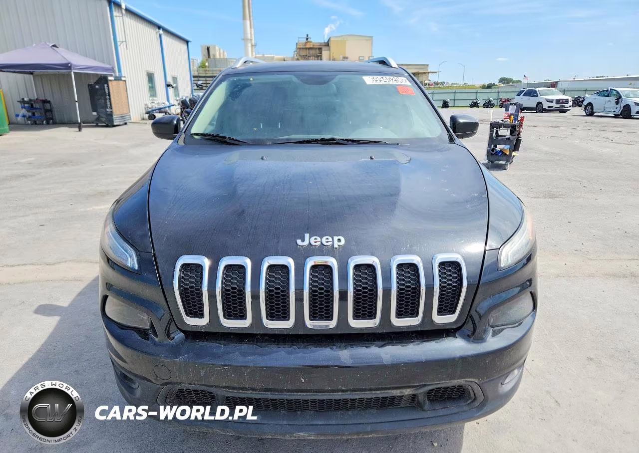 2015 Jeep Cherokee Latitude VIN:1C4PJMCS2FW565159 - 5