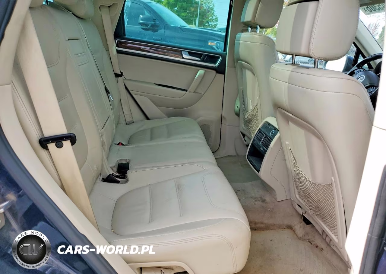 2011 Volkswagen Touareg V6 Tdi VIN:WVGFK9BP8BD002055 - 11