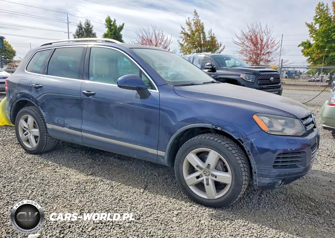 2011 Volkswagen Touareg V6 Tdi VIN:WVGFK9BP8BD002055 - 4