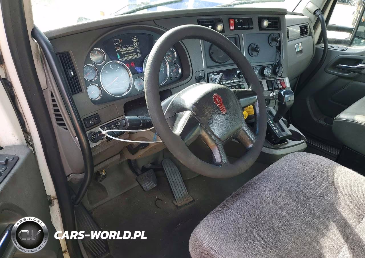 2015 Kenworth T680 Semi Truck VIN:1XKYA48X2FJ462463 - 8