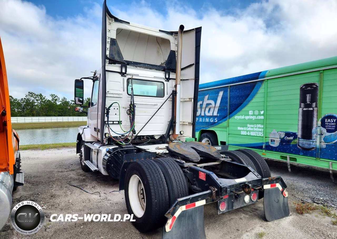 2018 Volvo Vnl Semi Truck VIN:4V4N39TG1JN892844 - 2