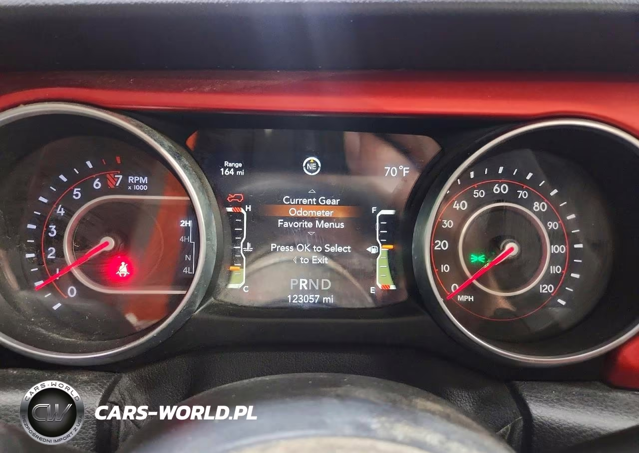 2020 Jeep Wrangler Unlimited Rubicon VIN:1C4HJXFG7LW186327 - 9