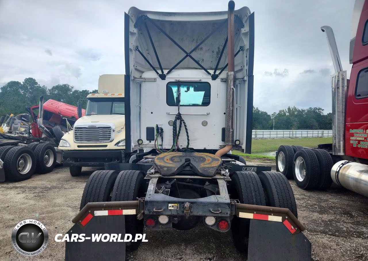 2018 Peterbilt 579 Semi Truck VIN:1XPBA48X8JD478139 - 6