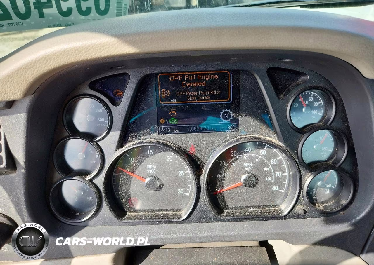 2018 Peterbilt 579 Semi Truck VIN:1XPBA48X8JD478139 - 9