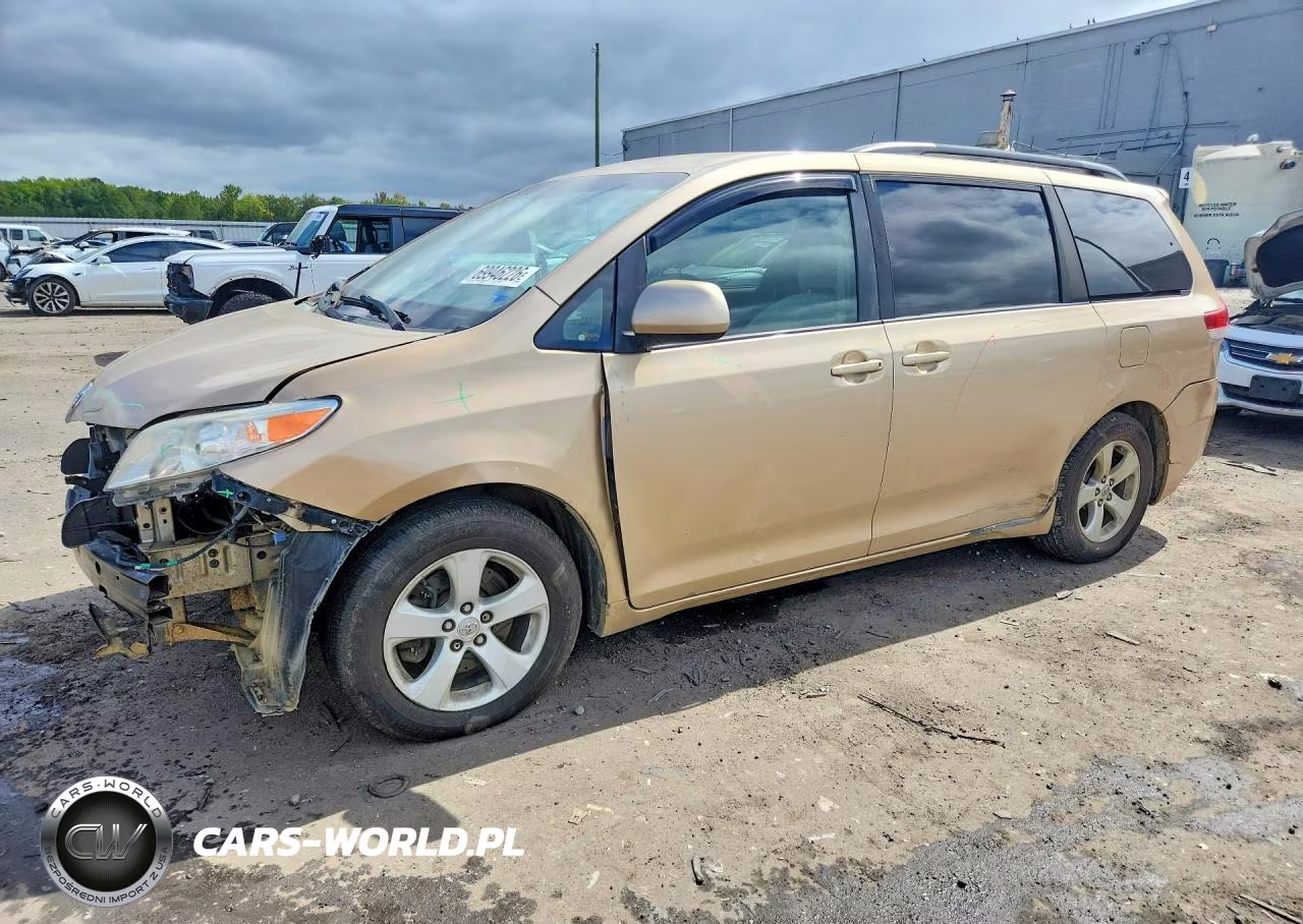 2011 Toyota Sienna Le VIN:5TDKK3DC5BS141302 - 1
