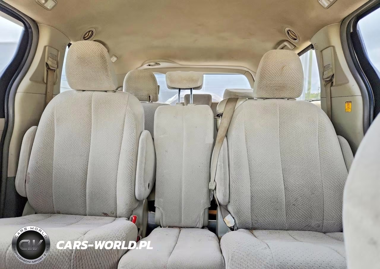 2011 Toyota Sienna Le VIN:5TDKK3DC5BS141302 - 10