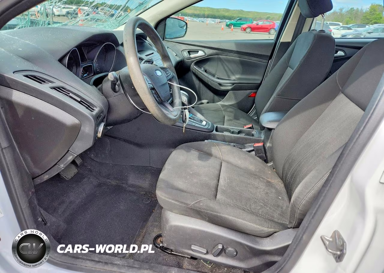 2016 Ford Focus Se VIN:1FADP3F20GL215142 - 7