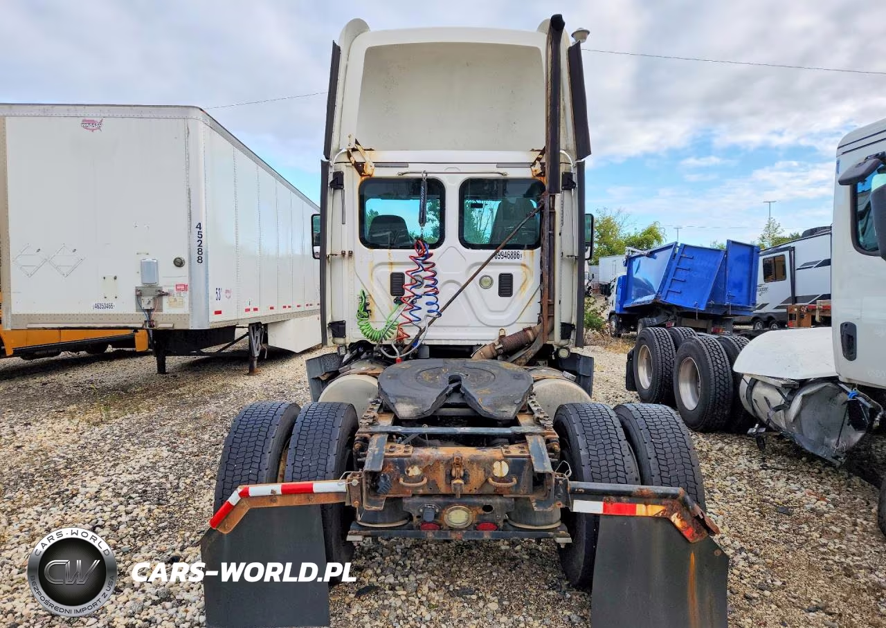 2016 Freightliner Cascadia 125 Semi Truck VIN:1FUBGEDV2GLHC5767 - 6