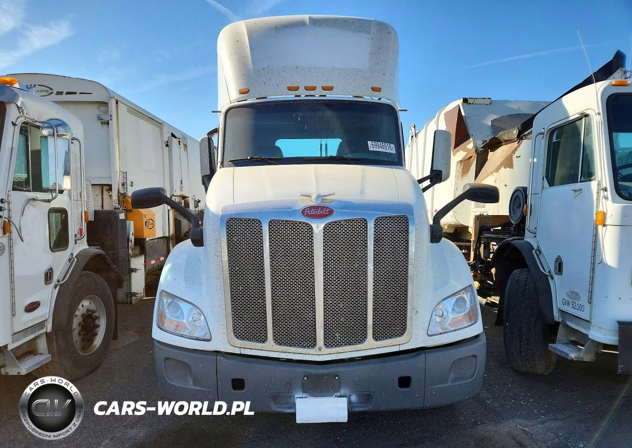 2018 Peterbilt 579 Semi Truck VIN:1XPBA48X4JD477523 - 5