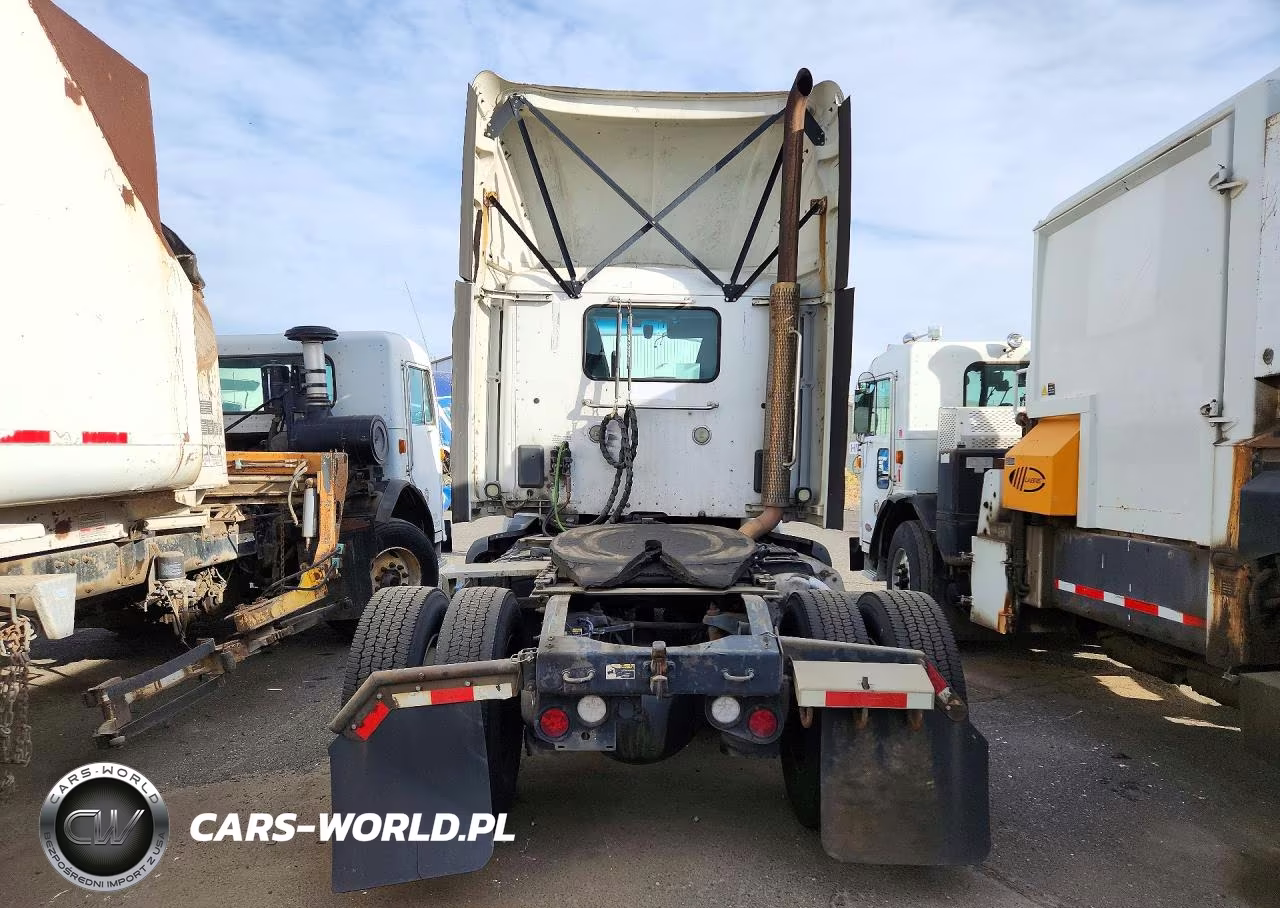 2018 Peterbilt 579 Semi Truck VIN:1XPBA48X4JD477523 - 6