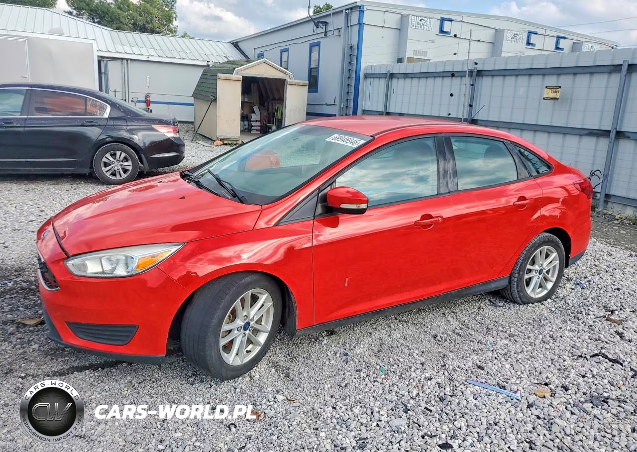 2017 Ford Focus Se VIN:1FADP3F28HL277003 - 1