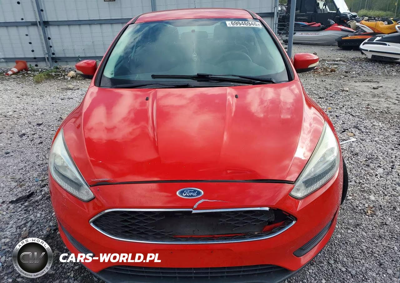 2017 Ford Focus Se VIN:1FADP3F28HL277003 - 5