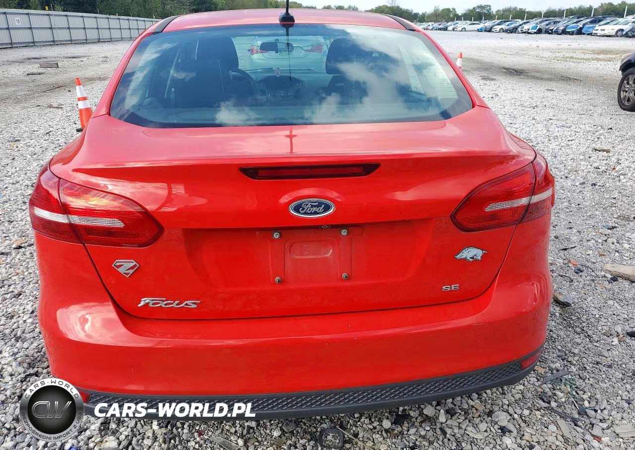 2017 Ford Focus Se VIN:1FADP3F28HL277003 - 6