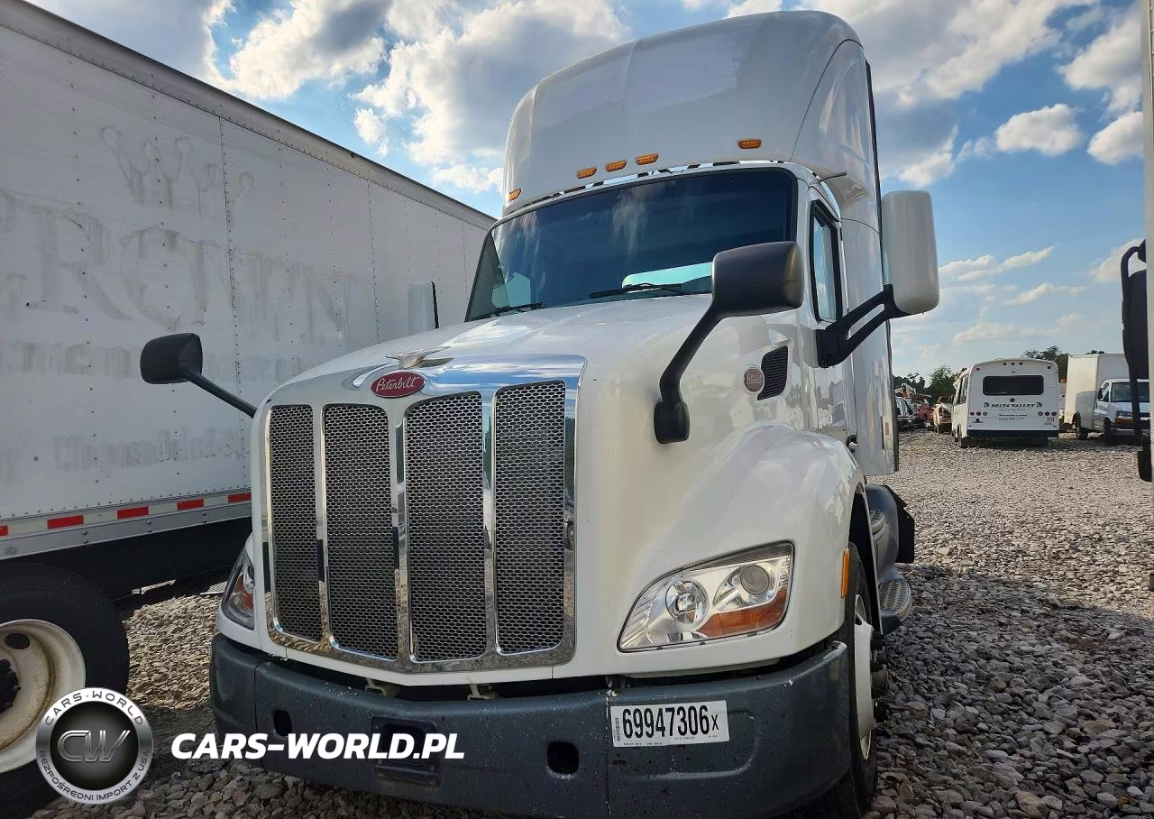 2017 Peterbilt 579 Semi Truck – zdjęcie 1 z 12