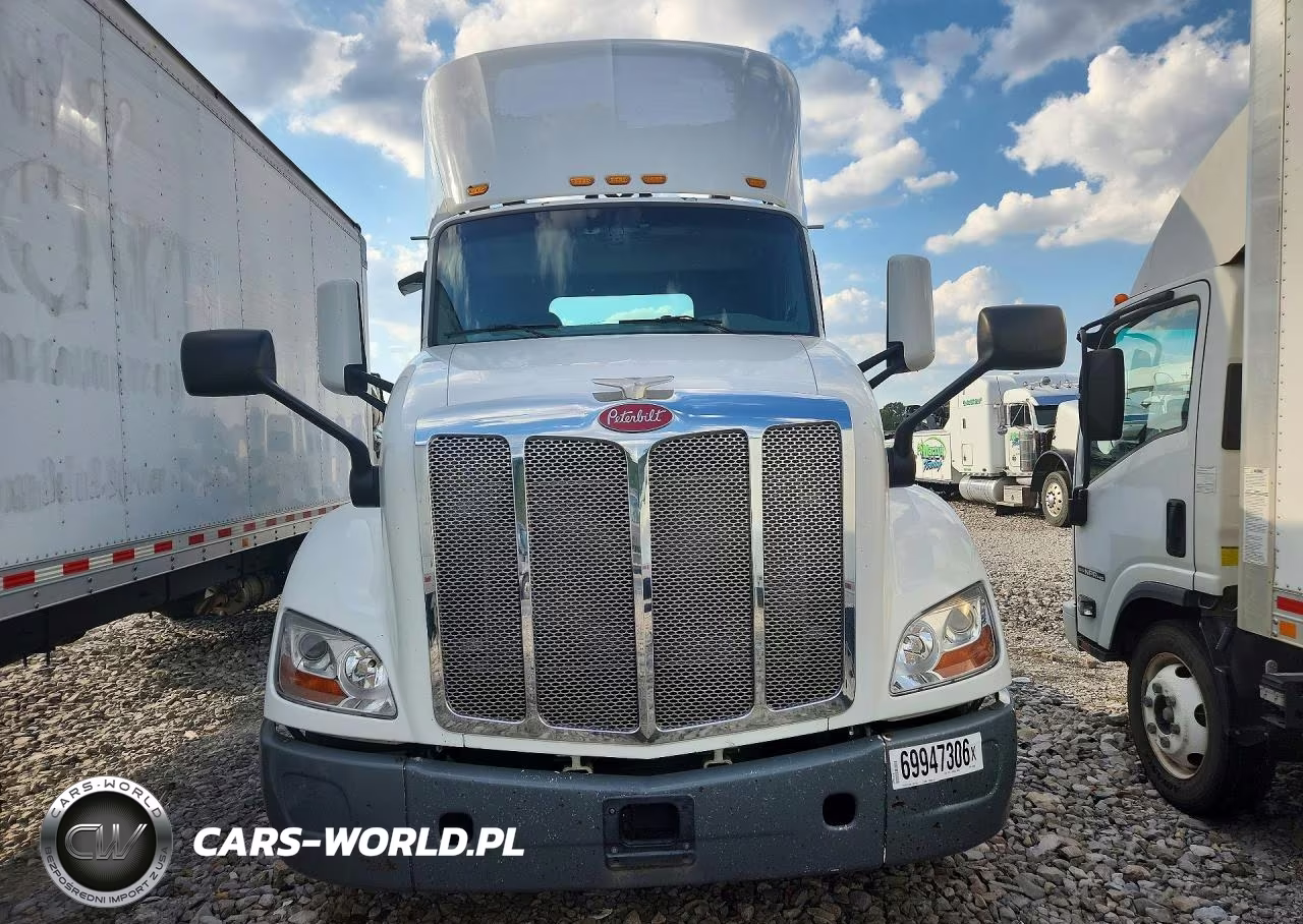 2017 Peterbilt 579 Semi Truck VIN:1XPBA48X1HD429049 - 5