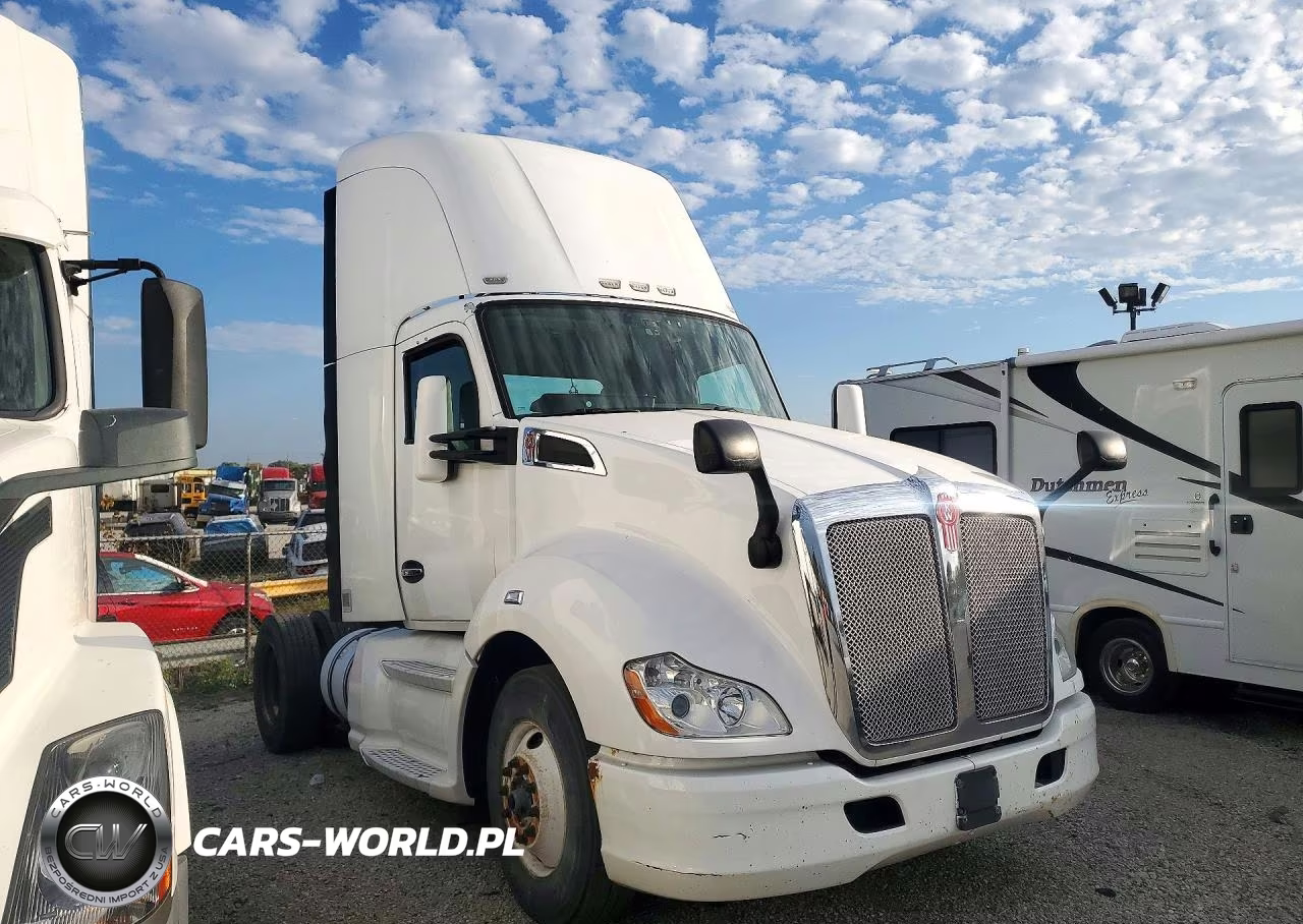 2015 Kenworth T680 Semi Truck VIN:1XKYA48X4FJ462416 - 4