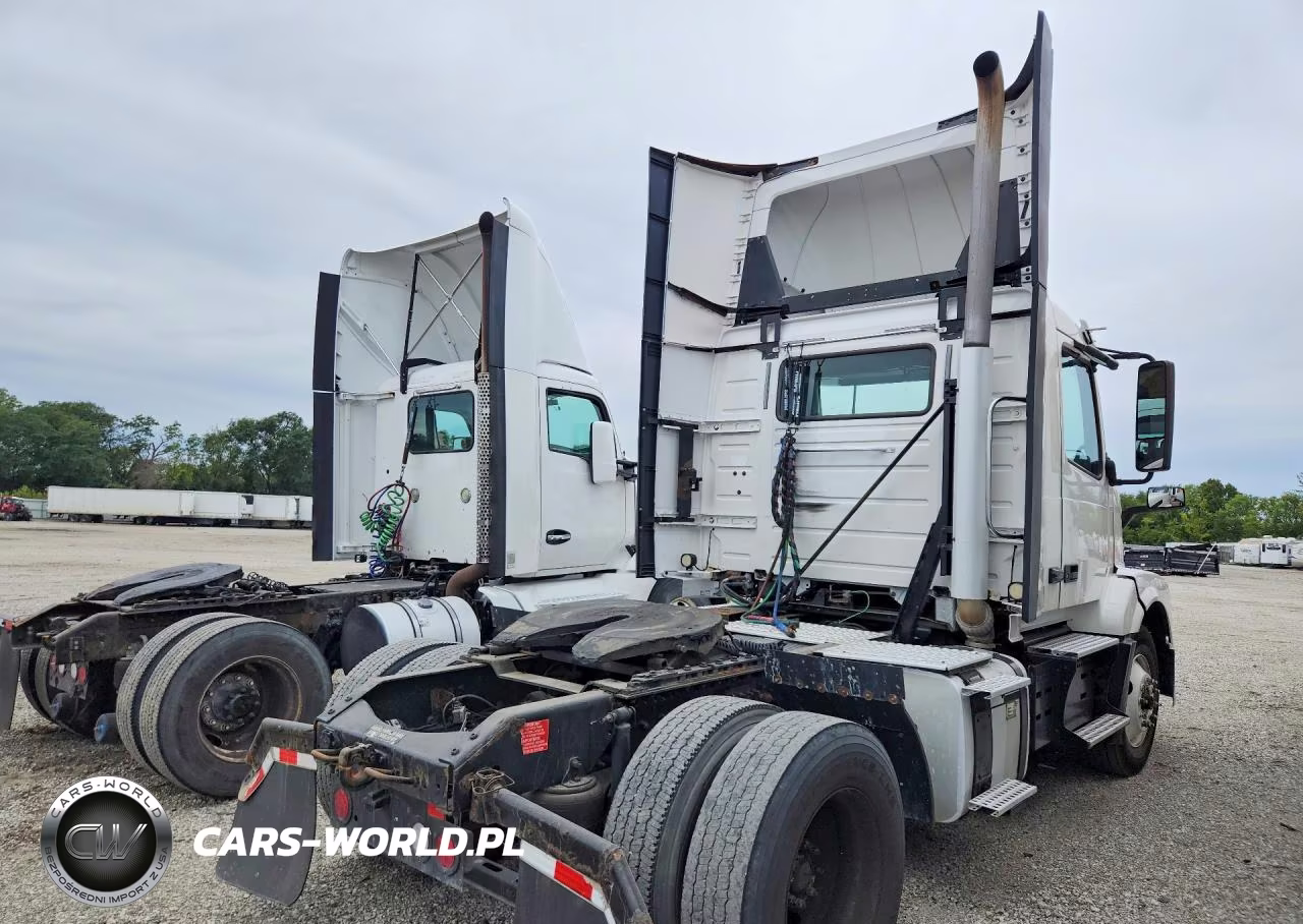 2018 Volvo Vnl Semi Truck VIN:4V4N39TG1JN892617 - 3