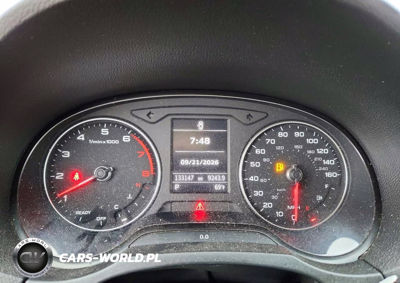 2018 Audi A3 Premium VIN:WAUAUGFF2J1041512 - 9