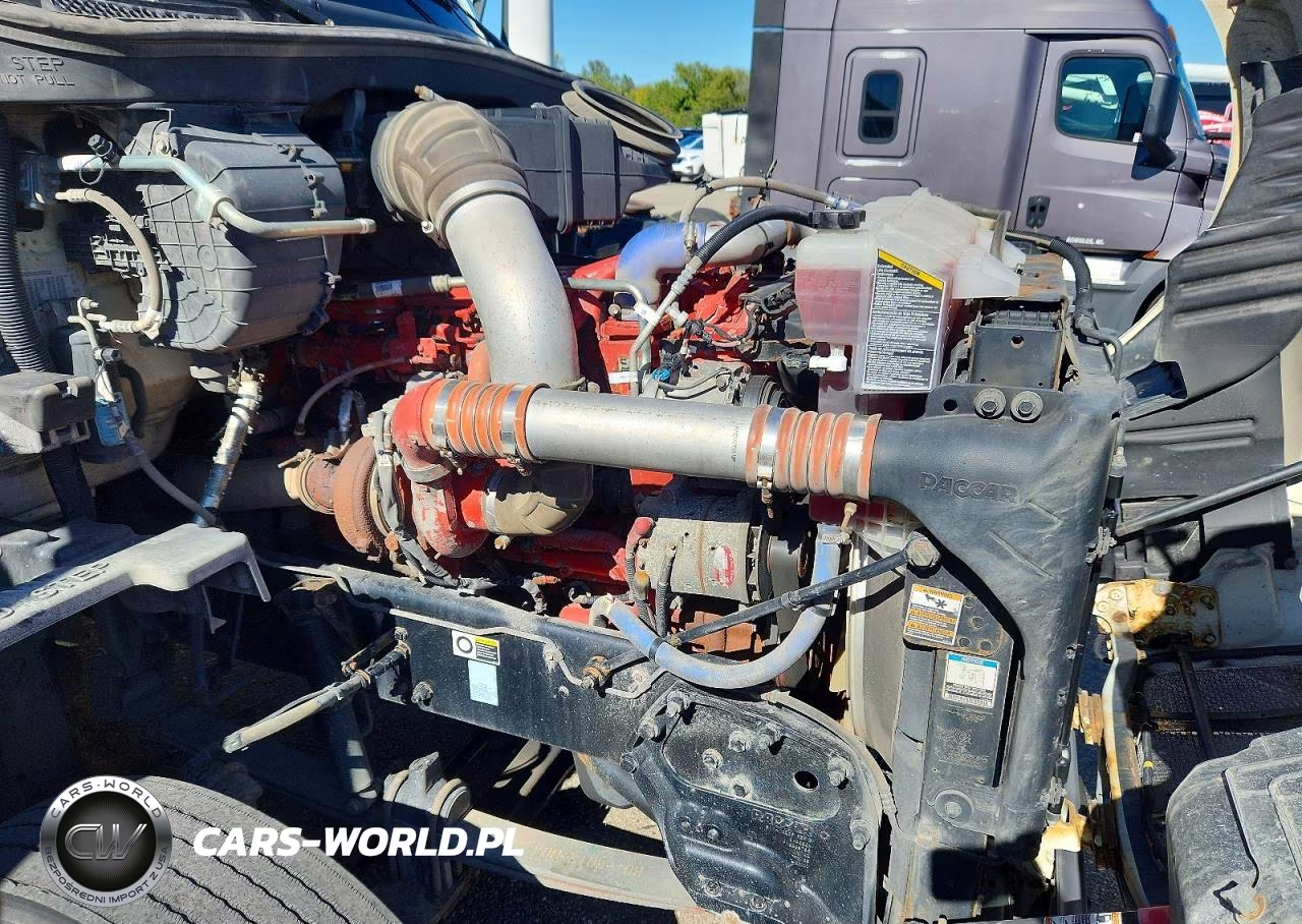 2016 Peterbilt 579 Semi Truck VIN:1XPBA48X6GD339684 - 10