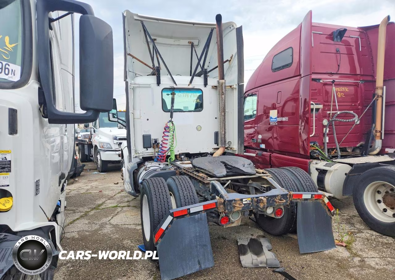 2016 Peterbilt 579 Semi Truck VIN:1XPBA48X6GD339684 - 2