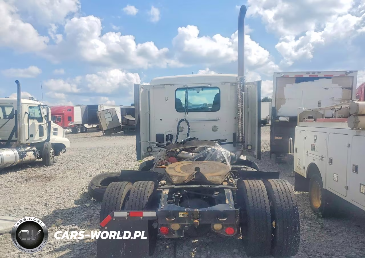 2018 Peterbilt 579 Semi Truck VIN:1XPBA48X7JD477922 - 6