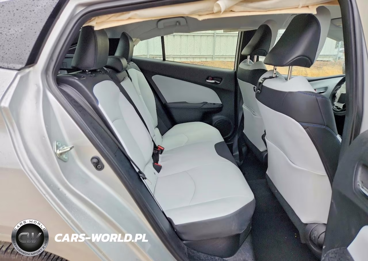 2022 Toyota Prius Limited VIN:JTDKAMFU1N3171482 - 10