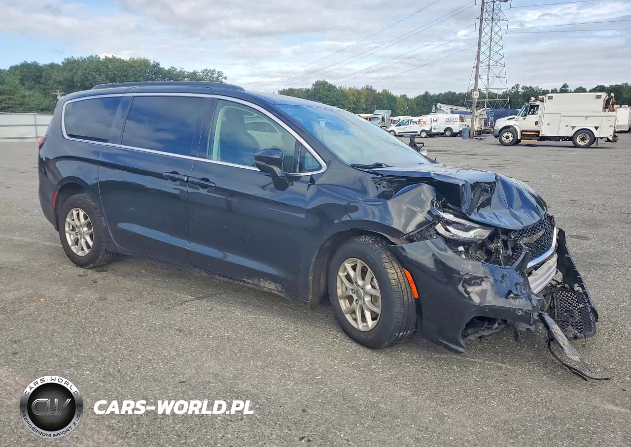 2022 Chrysler Pacifica Touring L VIN:2C4RC1BG1NR218038 - 4