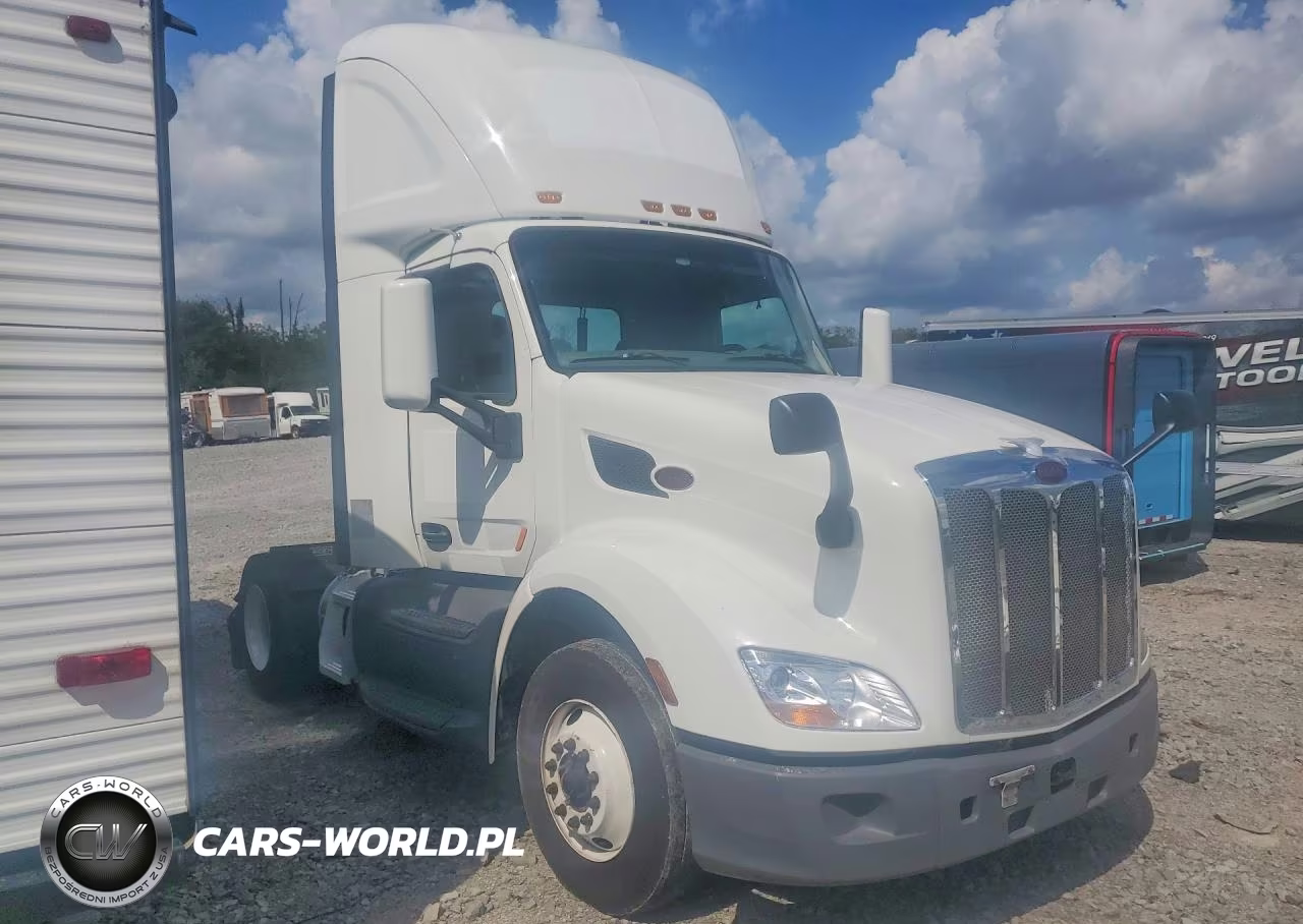 2018 Peterbilt 579 Semi Truck VIN:1XPBA48X1JD478404 - 4