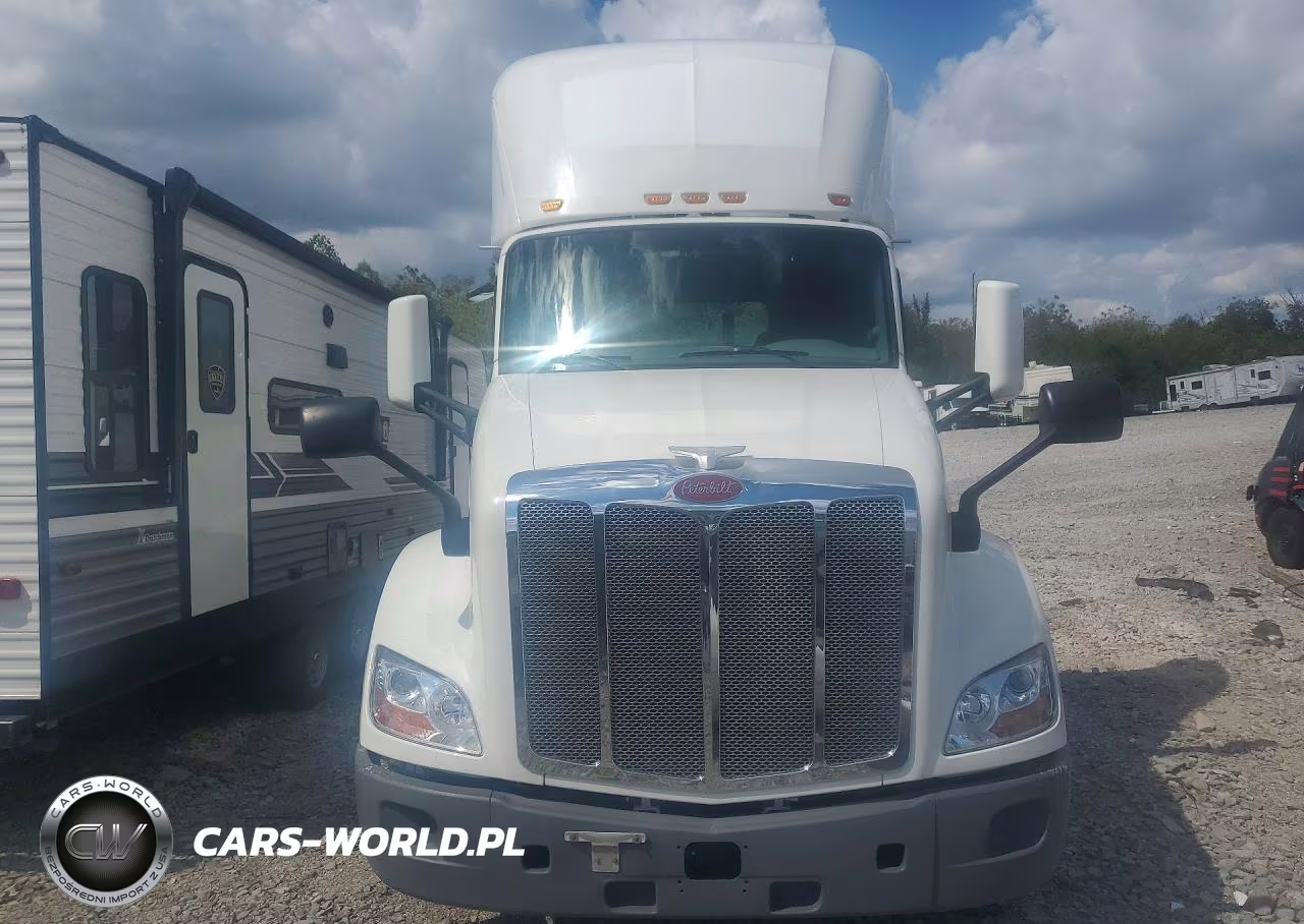2018 Peterbilt 579 Semi Truck VIN:1XPBA48X1JD478404 - 5