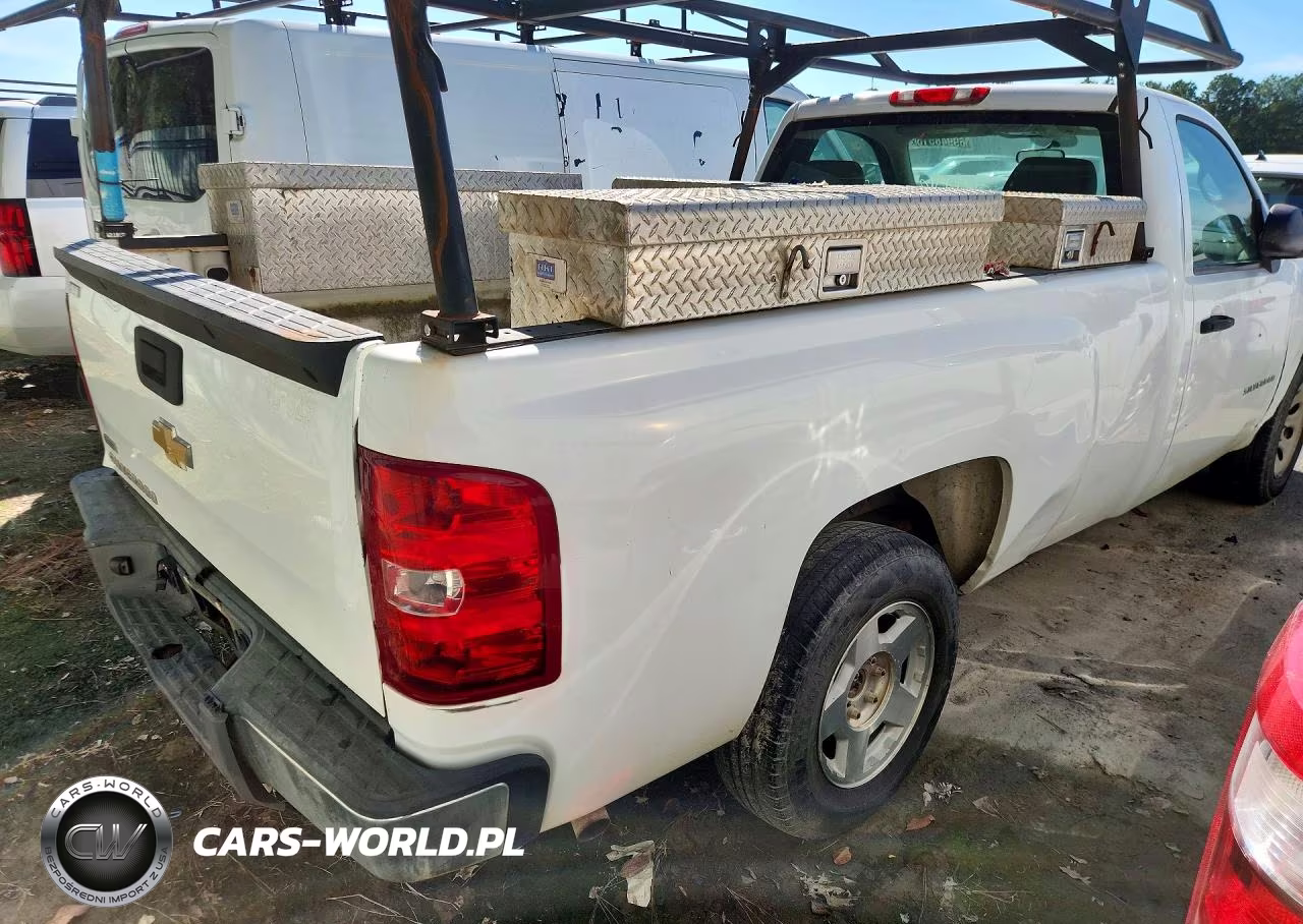 2011 Chevrolet Silverado C1500 VIN:1GCNCPEA5BZ369796 - 3