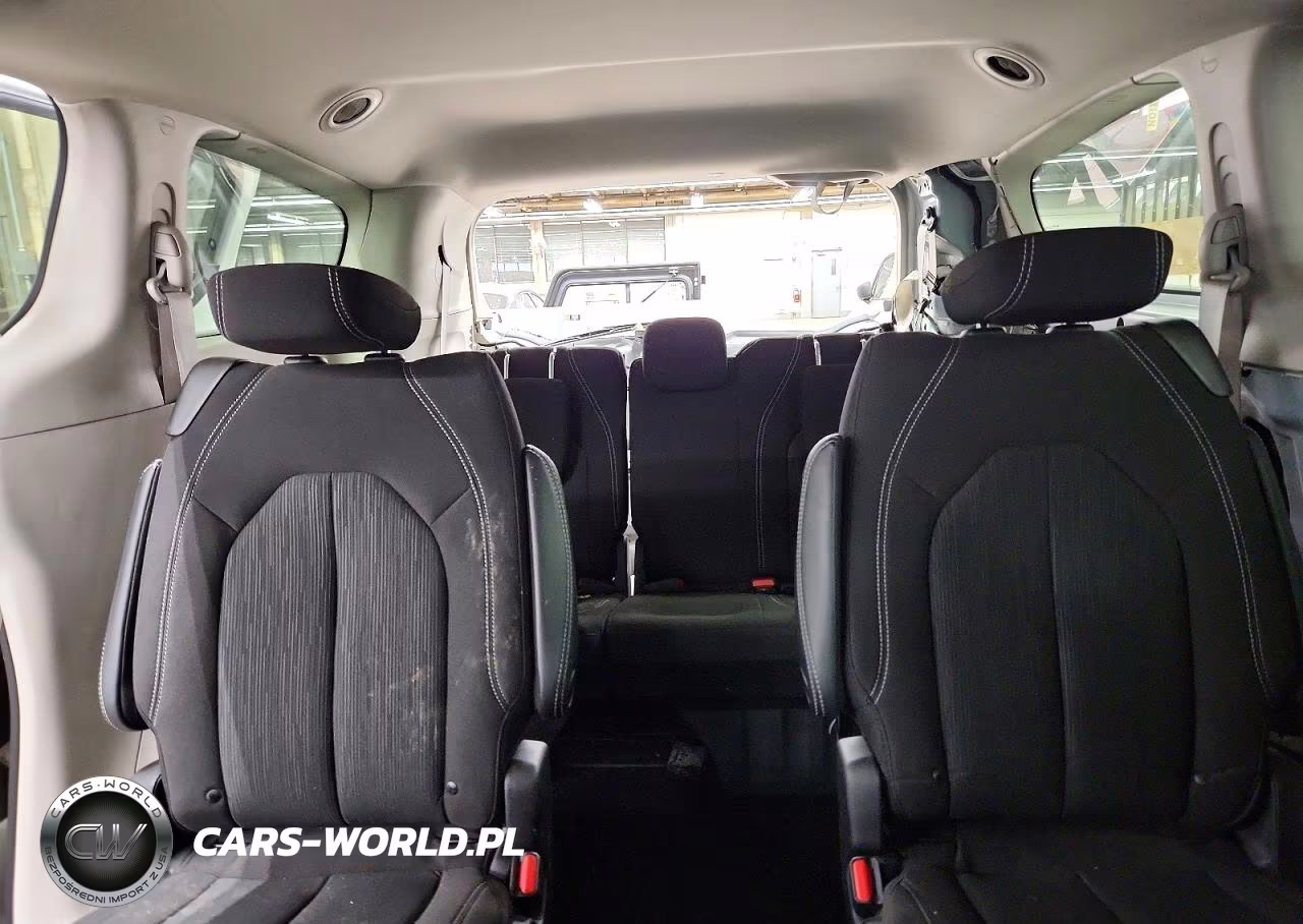 2023 Chrysler Voyager Lx VIN:2C4RC1CG4PR623652 - 10
