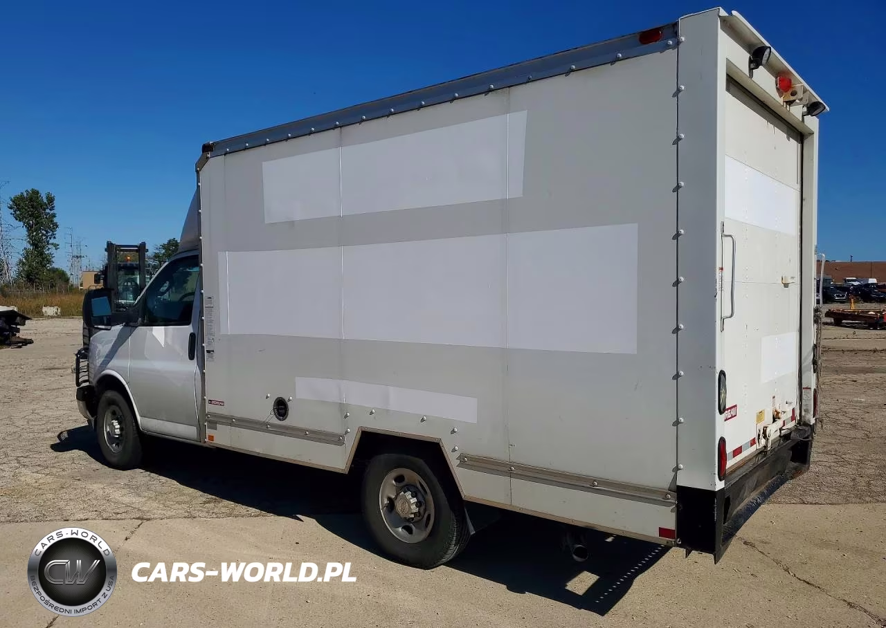 2018 Chevrolet Express Delivery Truck VIN:1GB0GRFP4J1333287 - 2
