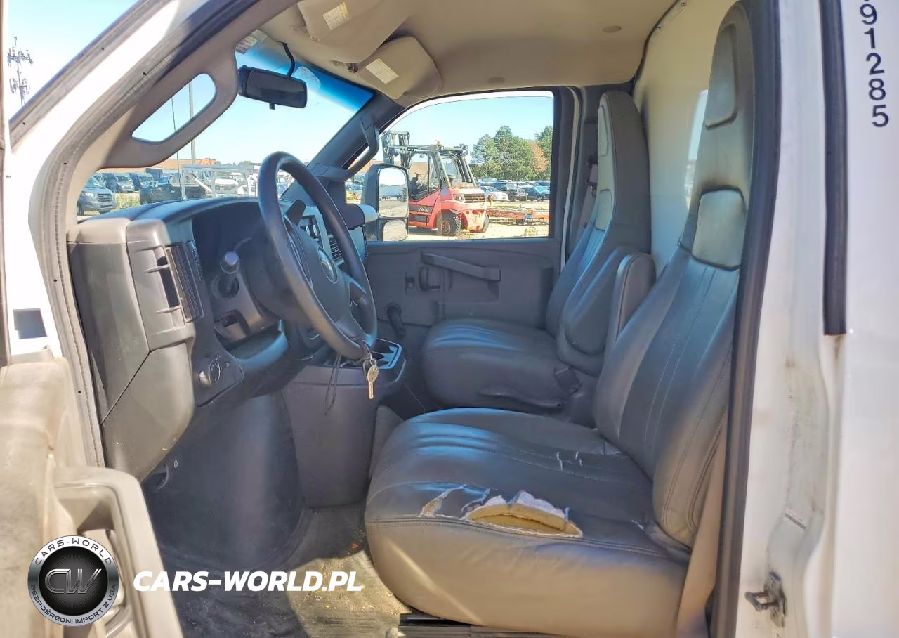 2018 Chevrolet Express Delivery Truck VIN:1GB0GRFP4J1333287 - 7