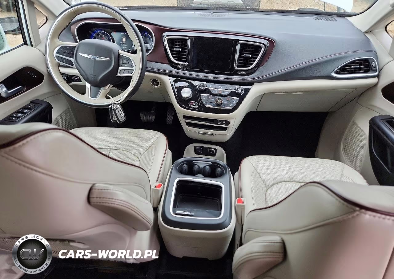 2018 Chrysler Pacifica Limited VIN:2C4RC1GG5JR125333 - 8