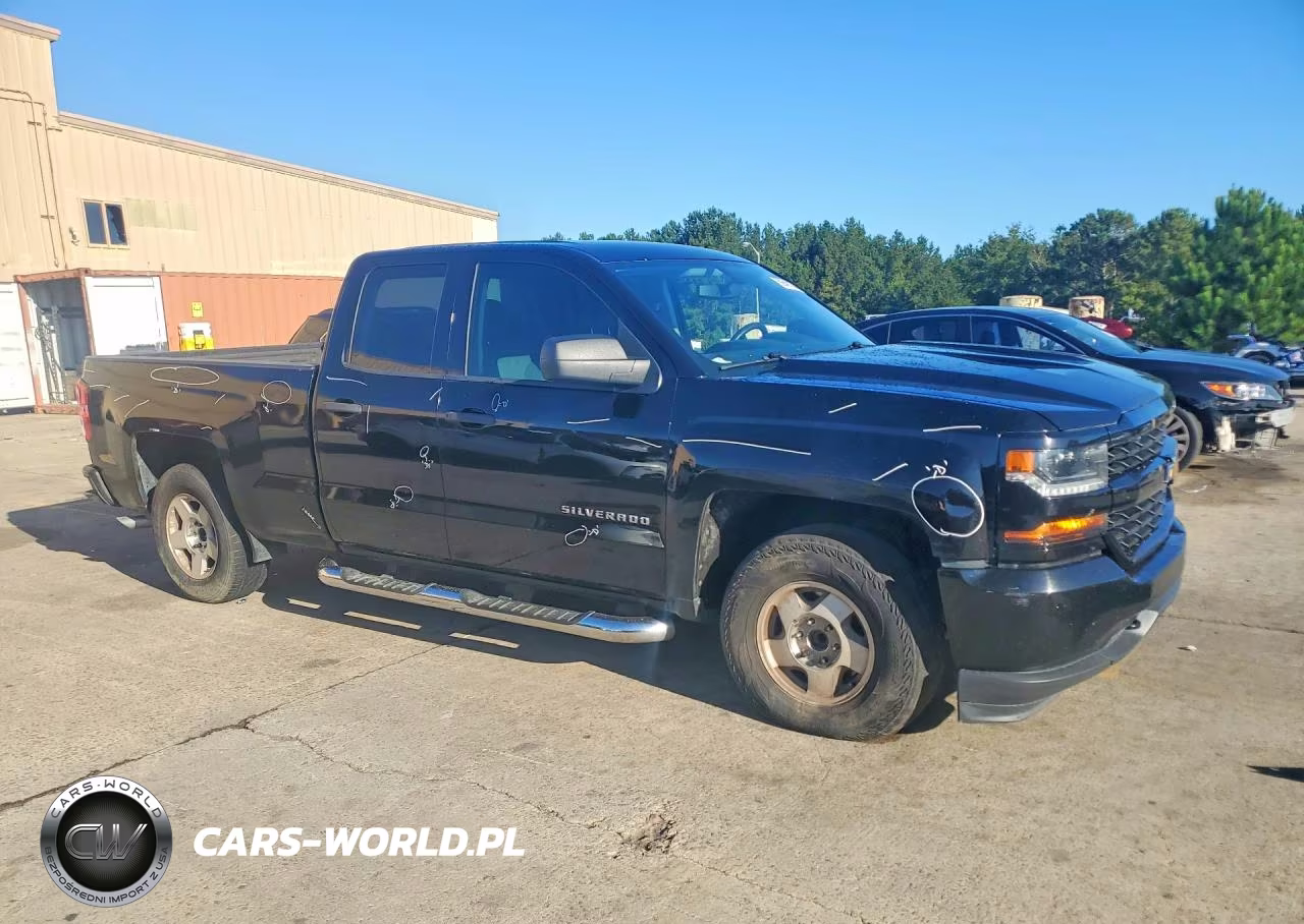 2017 Chevrolet Silverado C1500 Custom VIN:1GCRCPEH7HZ220040 - 4