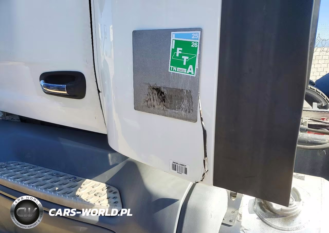 2018 Peterbilt 579 Semi Truck VIN:1XPBA48X1JD446505 - 12