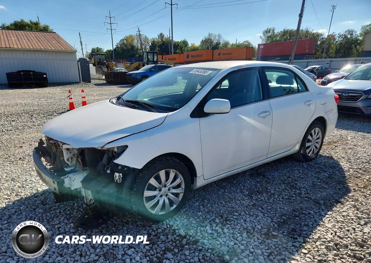 2013 Toyota Corolla Le – zdjęcie 1 z 12