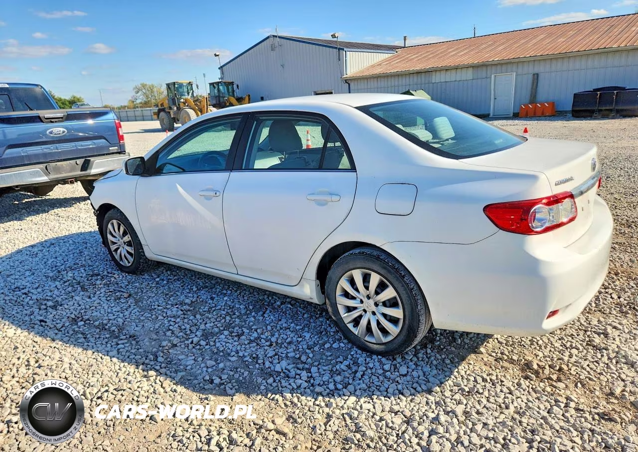 2013 Toyota Corolla Le VIN:2T1BU4EE6DC072082 - 2