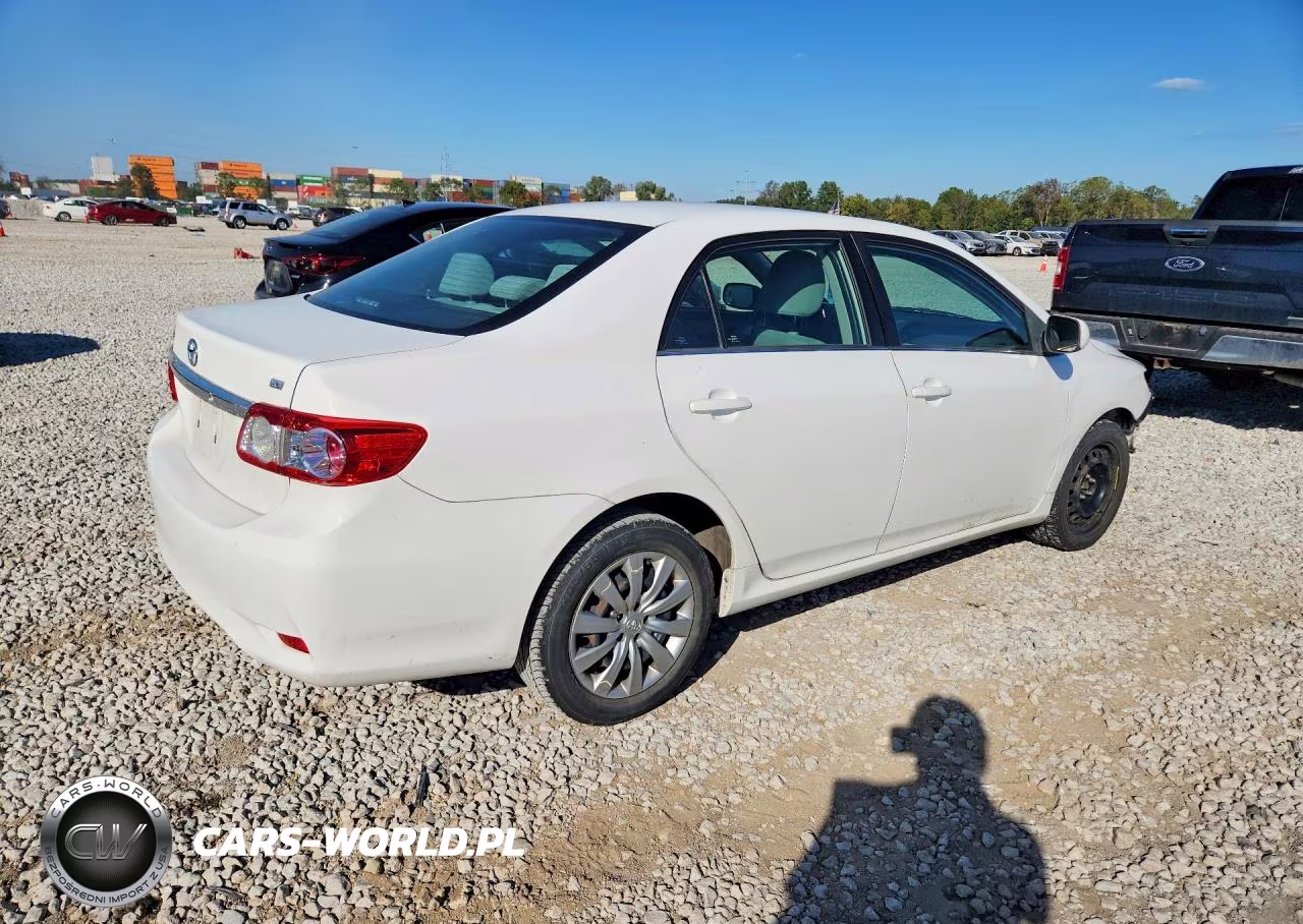 2013 Toyota Corolla Le VIN:2T1BU4EE6DC072082 - 3