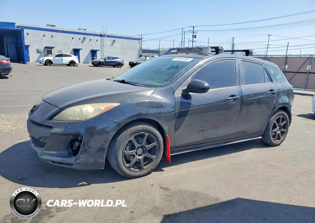2013 Mazda 3 I