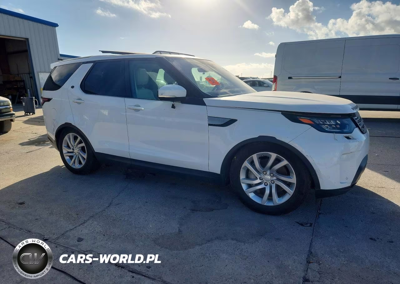 2018 Land Rover Discovery Hse VIN:SALRR2RVXJA059049 - 4