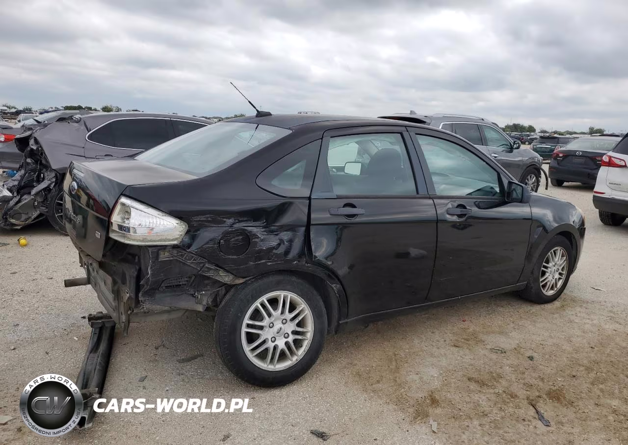 2009 Ford Focus Se VIN:1FAHP35NX9W127035 - 3