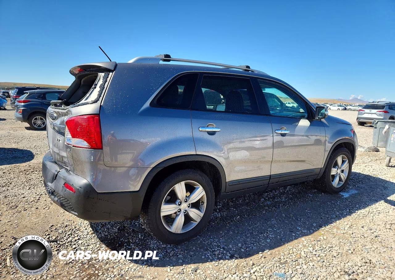 2013 Kia Sorento Ex VIN:5XYKU4A62DG326776 - 3
