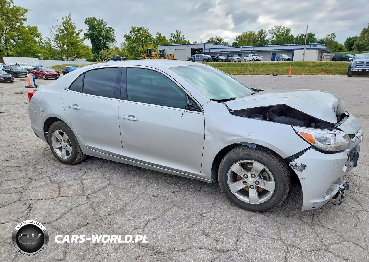 2015 Chevrolet Malibu 1Lt VIN:1G11C5SL2FF353516 - 4