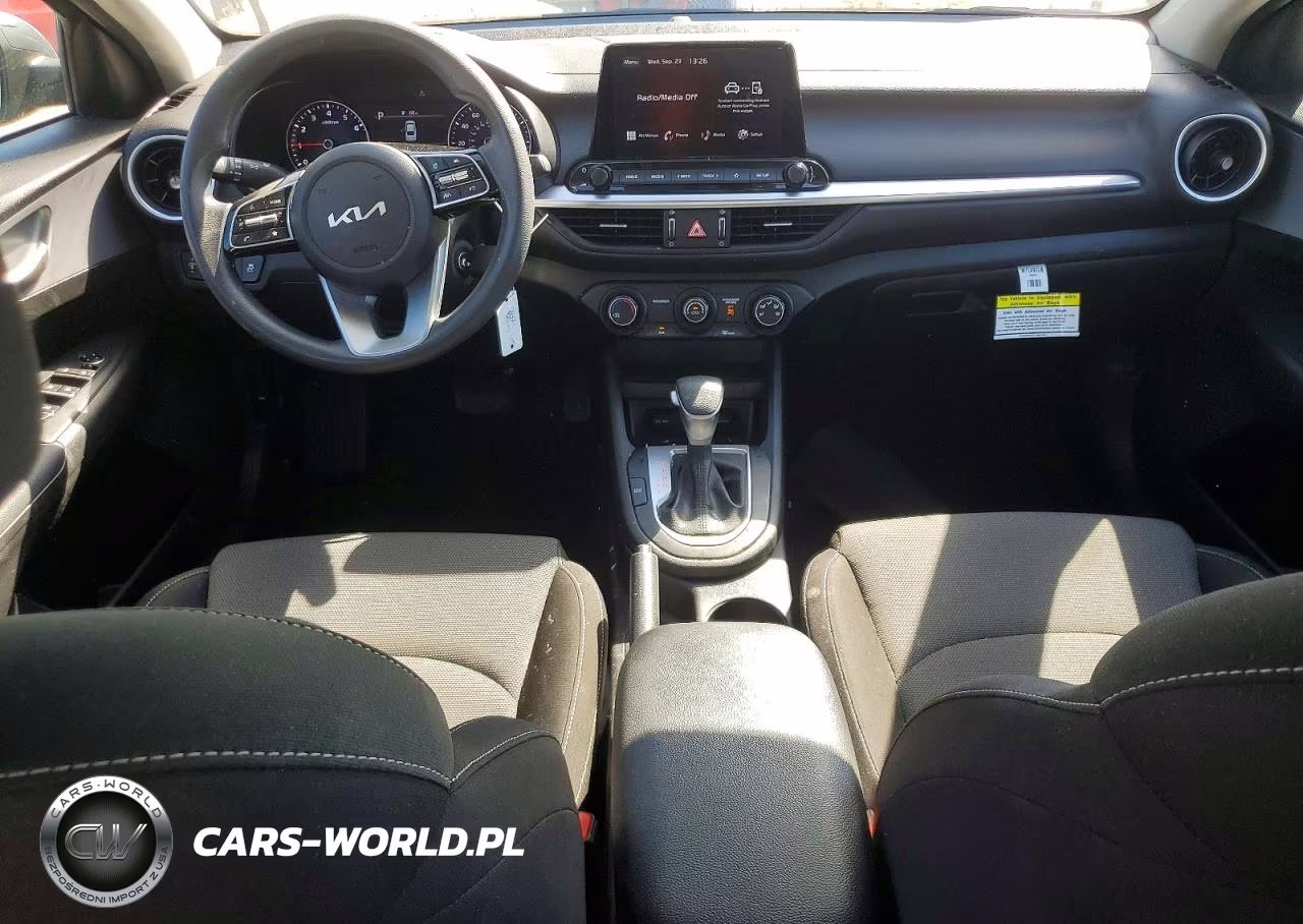 2023 Kia Forte Lxs VIN:3KPF24AD2PE554977 - 8